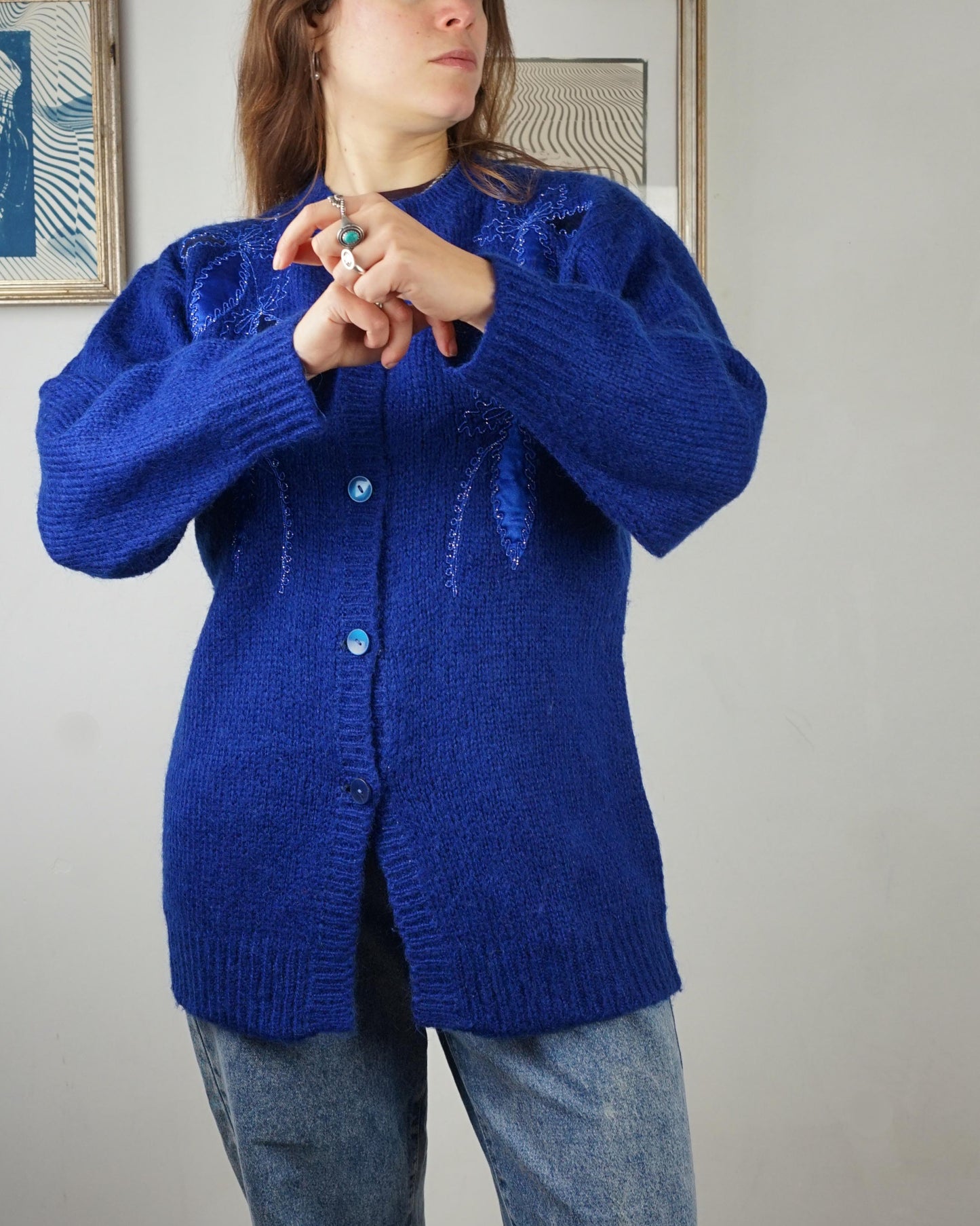 Cardigan lana blu elettrico con ricami