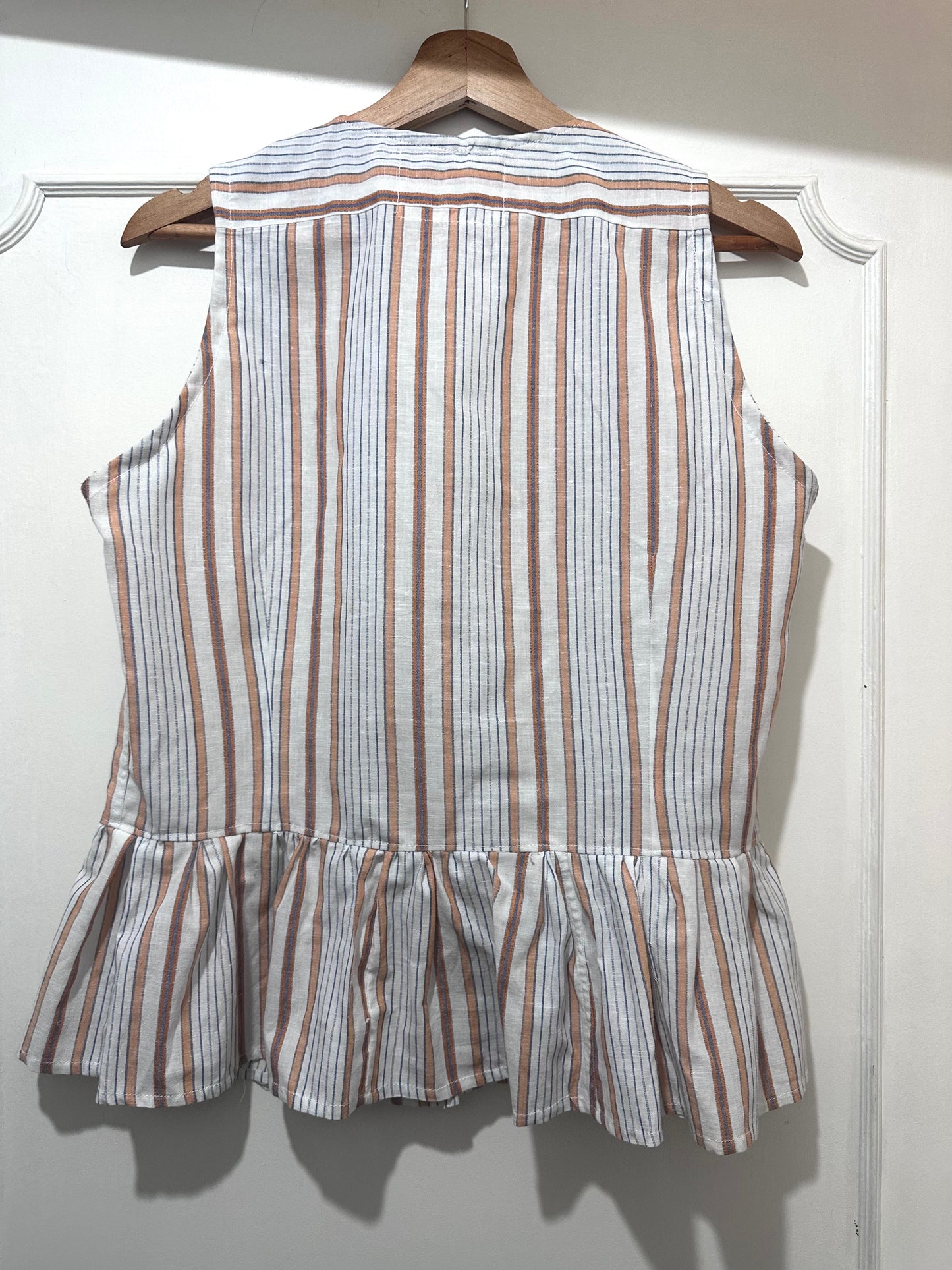 Camicetta a righe in cotone upcycled con laccetti sul davanti