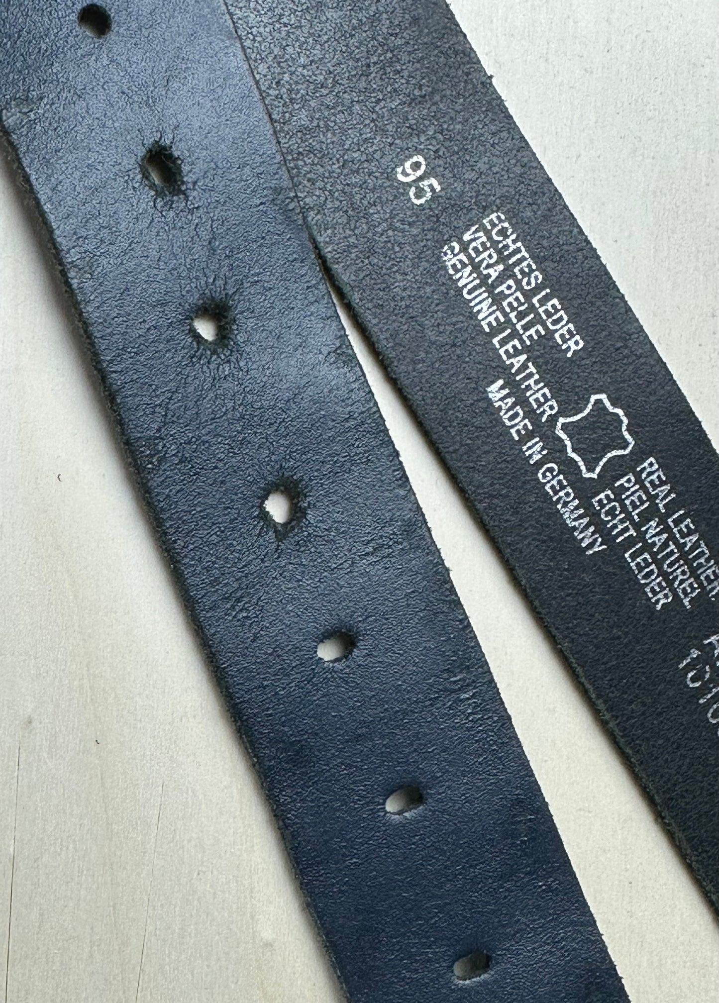 Cintura in vera pelle fibbia metallo con cavalli