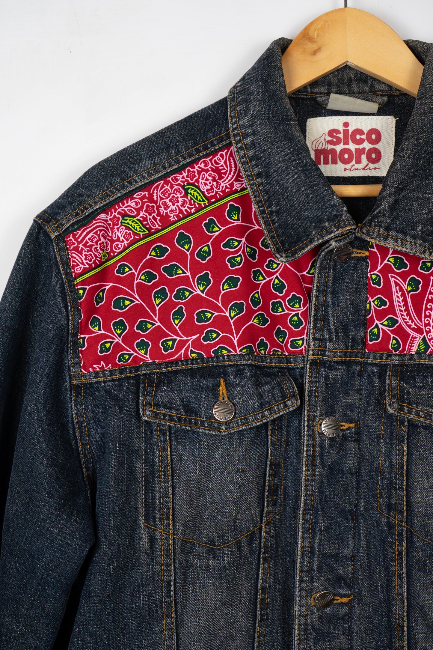 Dark blue denim jacket - Javanese Labyrinth