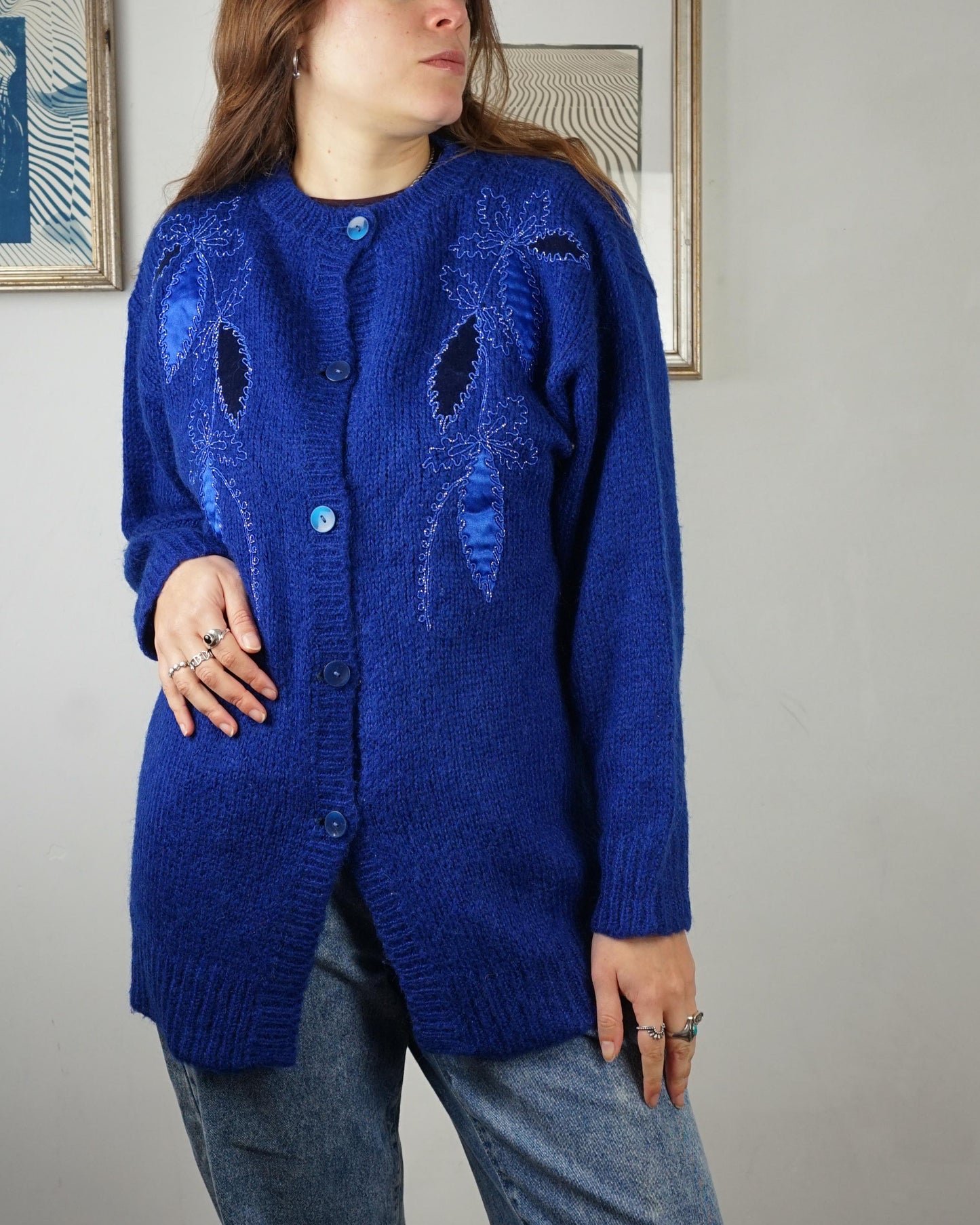 Cardigan lana blu elettrico con ricami