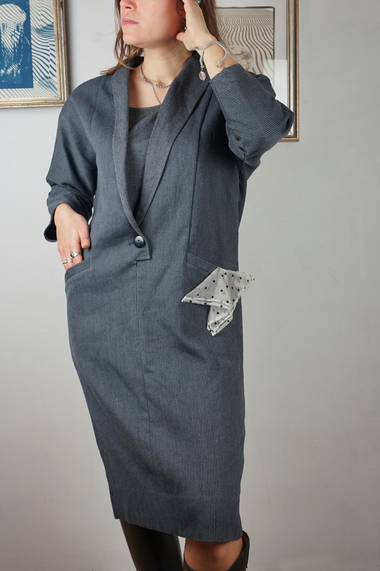 Vestito a righe grigio anni '80